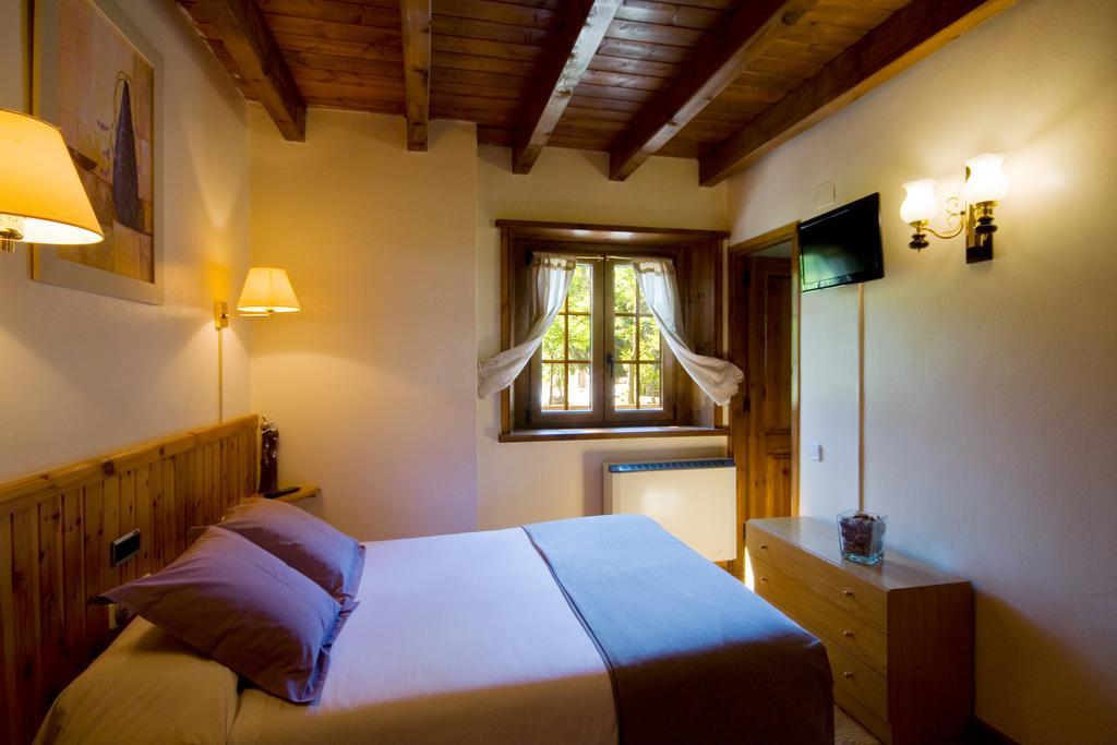 Hotel El Bouquet à Pla de l'Ermita Chambre photo