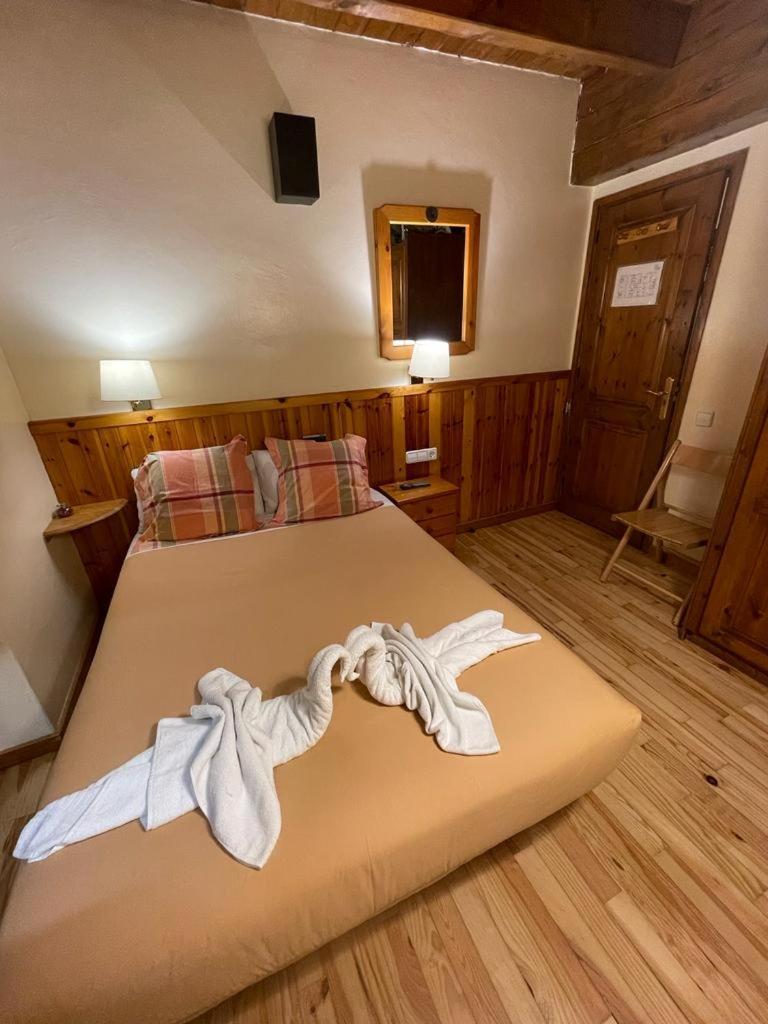 Hotel El Bouquet à Pla de l'Ermita Extérieur photo